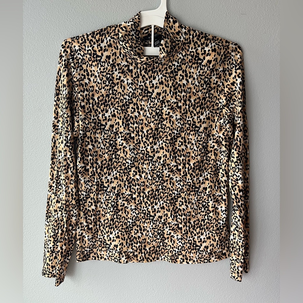 St John brown black leopard print long sleeve turtleneck top Women’s sz M